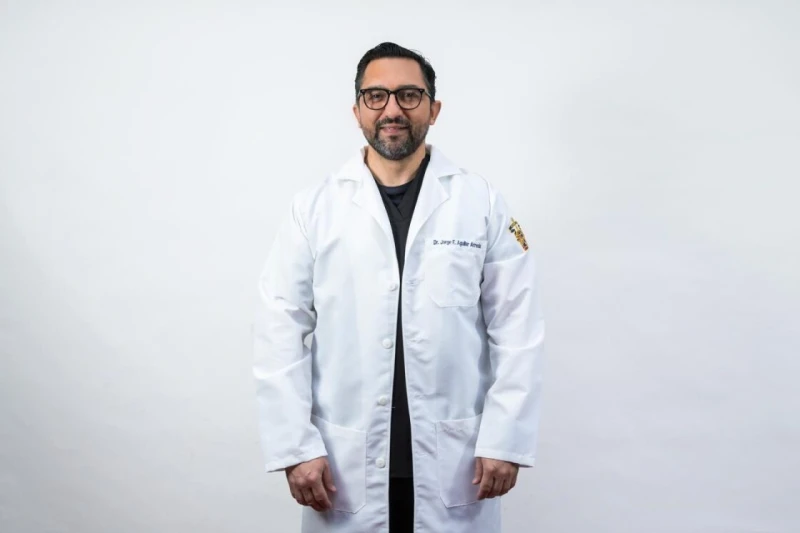 Dr. Jorge Enrique Aguilar Espinoza